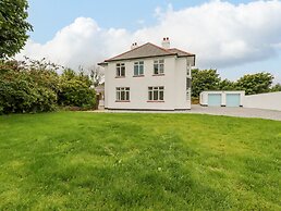 Pen-y-thon House