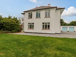 Pen-y-thon House