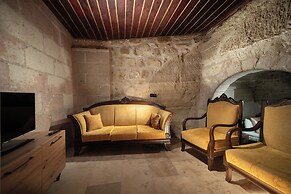 Azalea Terrace Cave Hotel