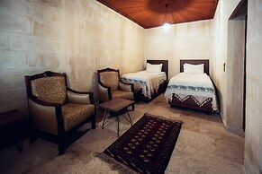 Azalea Terrace Cave Hotel