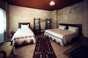 Azalea Terrace Cave Hotel