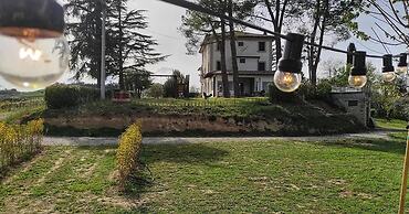 Glamping at an Agriturismo in the Vineyard