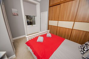 Bonhill Getaway