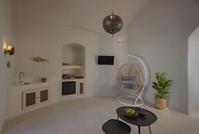 Elements Cave Suites