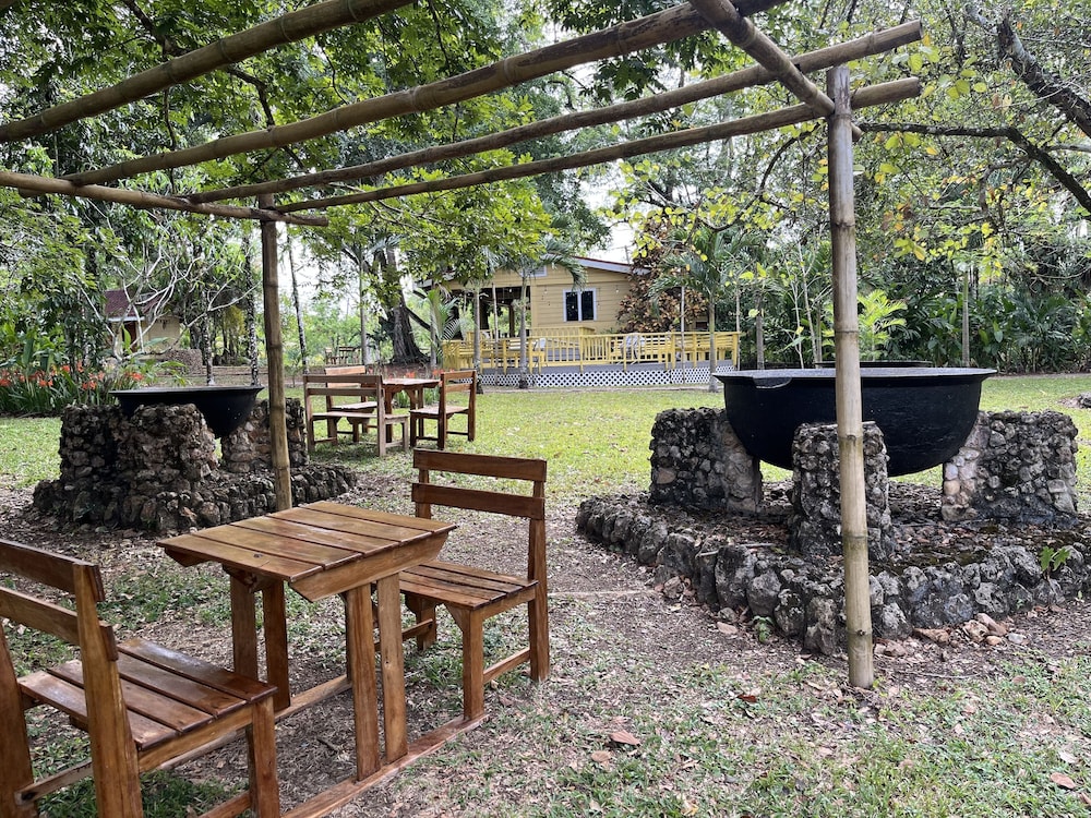 Warrie Head Resort