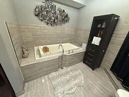 Stay549 - Adults Only Bed and Breakfast