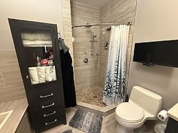 Stay549 - Adults Only Bed and Breakfast