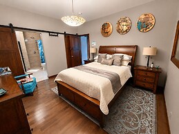 Stay549 - Adults Only Bed and Breakfast