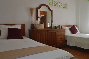 HOTEL ADOQUIN