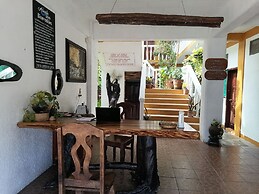 HOTEL ADOQUIN