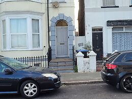 a sea View Property With a Short Walk to Beach
