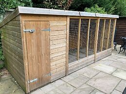 1 Bedroomed Detached Holiday Retreat Pant