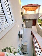 Apartment Dora
