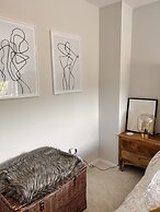 Charming 2-bed Apartment in Sandwich in Kent