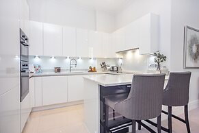 Palace Wharf Apartments