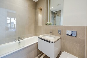 Palace Wharf Apartments