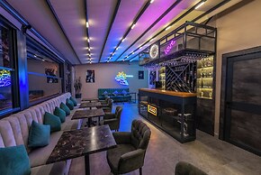 EURONOVA HOTEL & SUITES