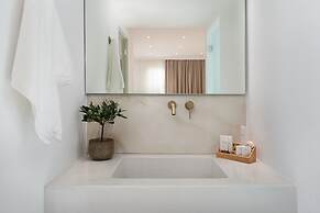 Cycladic Suites & Spa