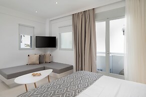 Cycladic Suites & Spa