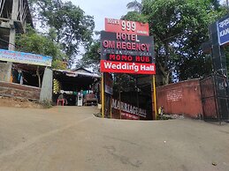 Hotel Om Regency