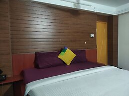 Hotel Om Regency