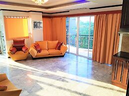 Pratumnak 1 bed Condo With sea View