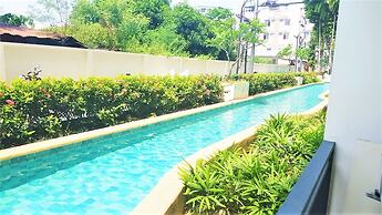 1 bed Condo With Direct Pool Access - Sleeps 2