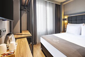 Marius Hotel