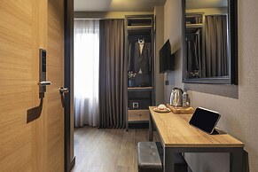 Marius Hotel