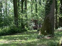 3 Guests - Pet Friendly - Grid Tree-house