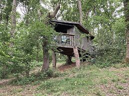 3 Guests - Pet Friendly - Grid Tree-house