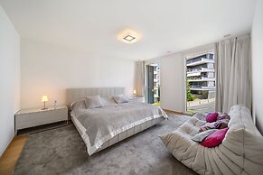 Montreux Panoramic Views 4BD Apartment