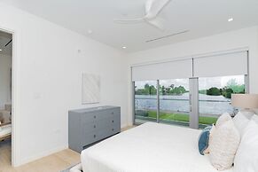 ONE Canal Point
