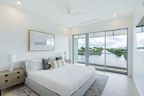 ONE Canal Point