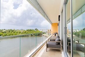 ONE Canal Point