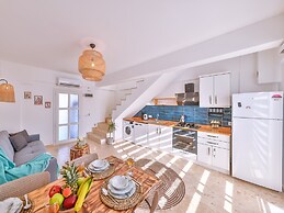 Villa Ay