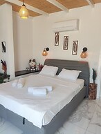 Villa Ay