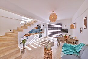 Villa Ay