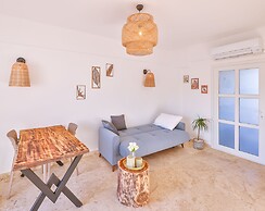 Villa Ay