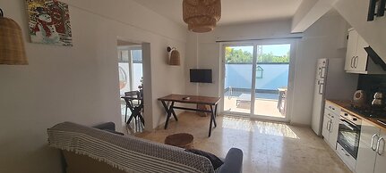 Villa Ay