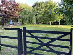 Brundish, Suffolk Barn, 2 Bed Idyllic 6 Acres