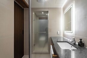Yaja Hotel Peace Square branch