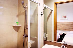 Victoria Hotel, a NuVe Group Collection
