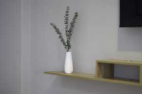 Victoria Hotel, a NuVe Group Collection