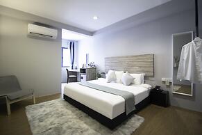 Victoria Hotel, a NuVe Group Collection