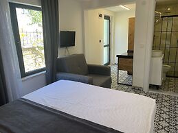 Imbrossa Hotel
