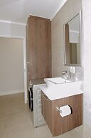 Waters Edge 705