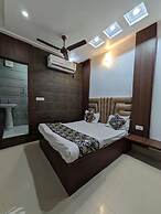 Hotel Vrindavan Palace