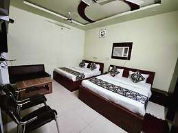 Hotel Vrindavan Palace