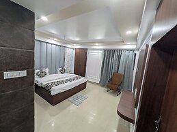 Hotel Vrindavan Palace